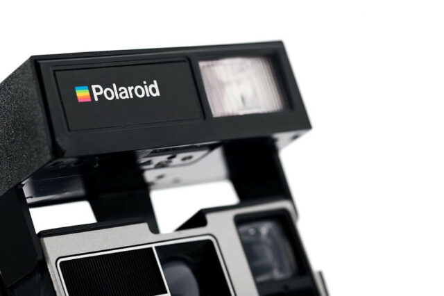 Polaroid_635_Silver