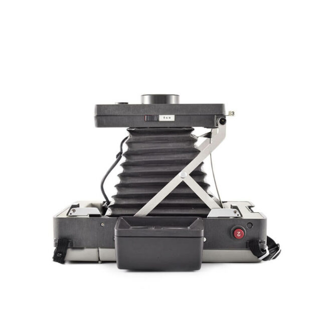 Polaroid_Land_Camera_104