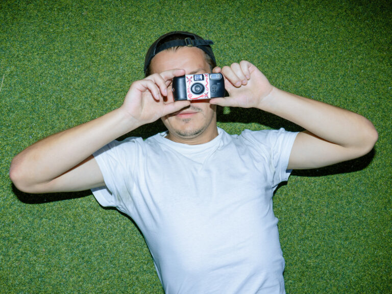 polagraph mates | jednorázový fotoaparát od designéra martin lacko